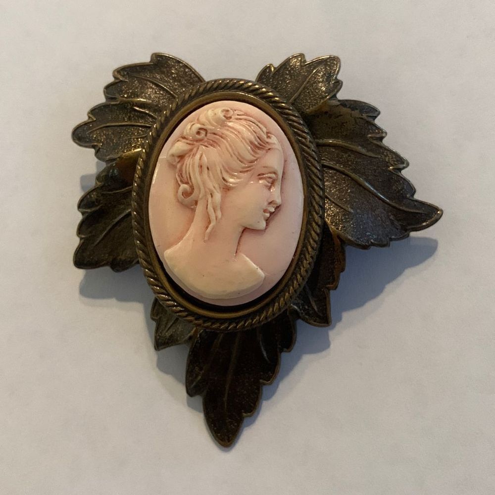 Cameo Brooch 